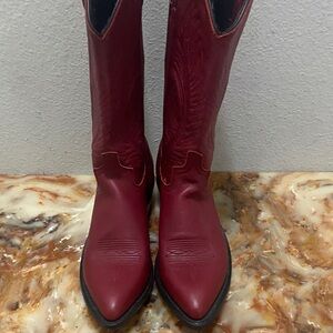 Abilene Boot Company Women's Red Western Leather Boots.